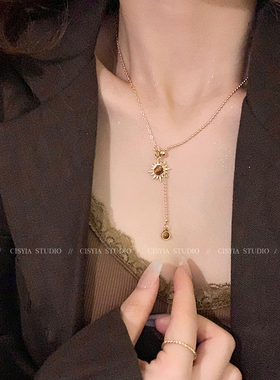 焦糖色太阳项链女春天美拉德复古气质高级感毛衣链轻奢小众配饰
