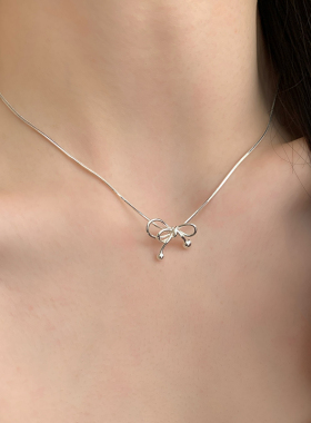 素银绳结项链女款2026新款爆款蝴蝶结吊坠高级感锁骨链夏简约气质