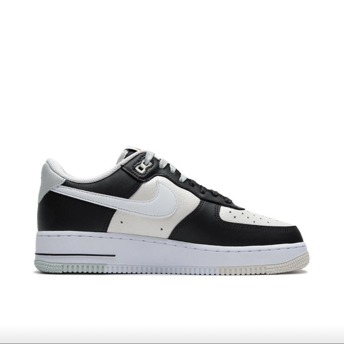 Nike Air Force 1 空军一号轻便板鞋黑色/浅银FD2592-002,淘宝优惠券,粉丝福利购,淘宝优惠卷