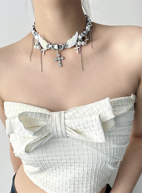 【千禧y2k】甜酷银色皮革r锁骨链