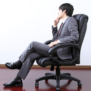 日本山业电脑椅办公椅老板椅SNC015N椅背角度可锁定舒适可躺