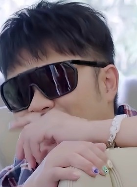 五哈陈赫同款墨镜女高级感太阳镜防紫外线眼镜圆脸红色自行车运动