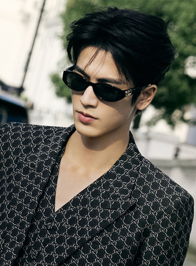 张凌赫同款欧美墨镜男2025复古小框椭圆太阳眼镜港风高级感凹造型