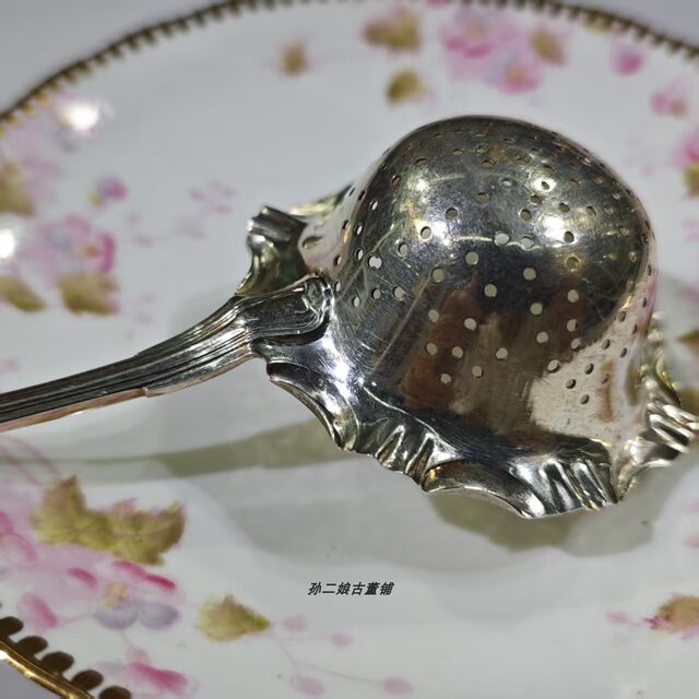 European sterling silver hand-carved long-handled tea drain tea filter afternoon tea special utensil medieval silverware