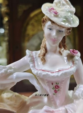 英国产Royal Worcester精骨瓷玫瑰花丛淑女瓷偶限量2950件珍稀版