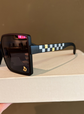 大框方形太阳镜女士黑色防紫外线显瘦墨镜时尚个性眼镜轻奢高级感