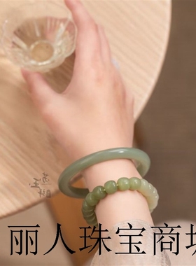 正品新疆和田玉青玉手镯茶晴玉手镯晴水玉镯子深绿旺夫圆条玉手镯