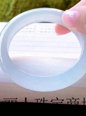 缅甸老坑翡翠清新白冰玉镯子珠宝冰种正圈贵妃白月光浅绿手镯精品