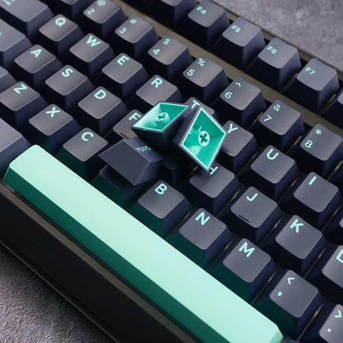 Ghost Judges垂头鲨2.0PBT二色成型原厂高度键帽二色注塑工艺 - 图1