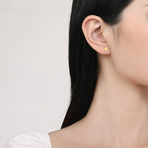周六福四叶草黄金耳钉女计价足金小金花耳饰首饰送女友送妈妈礼 - 图2