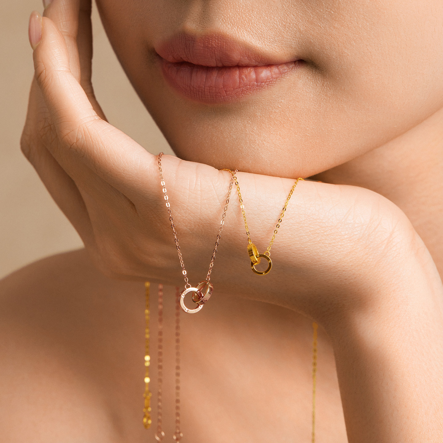 周六福18k项链环环相扣0.85g玫瑰金au750彩金锁骨链女节日礼物