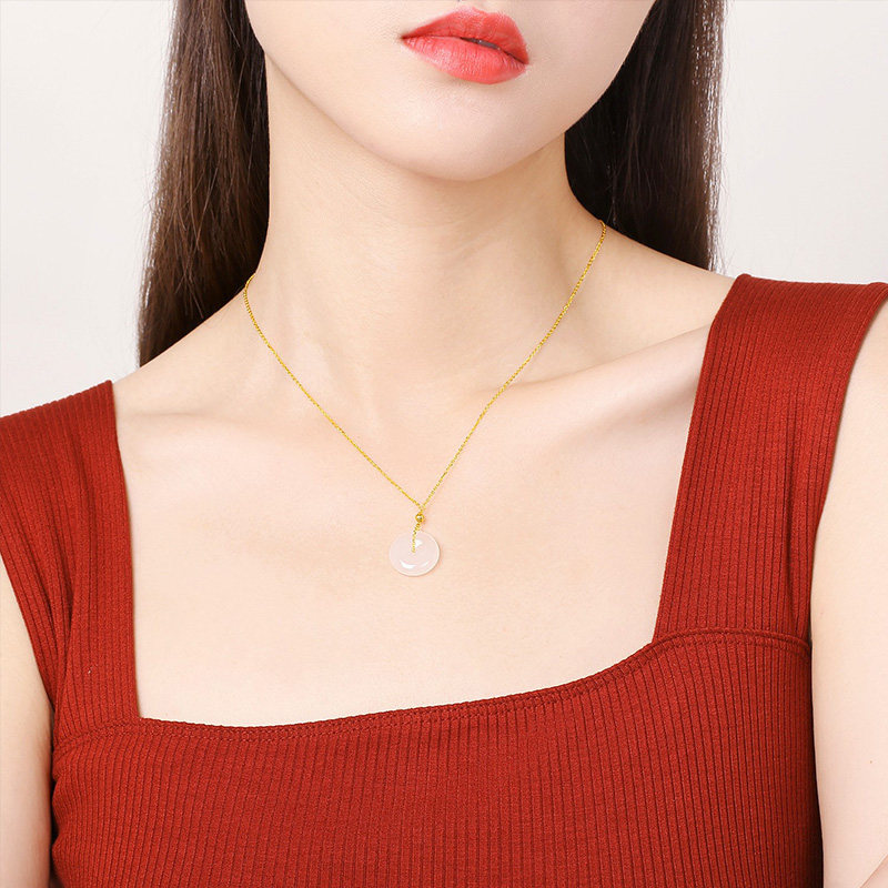 周六福黄金项链女和田玉套链平安扣 周六福颈饰