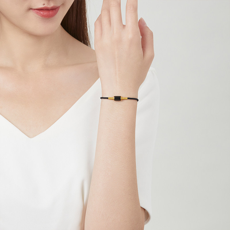 周六福金镶玉足金和田黑色复古手绳 周六福手饰