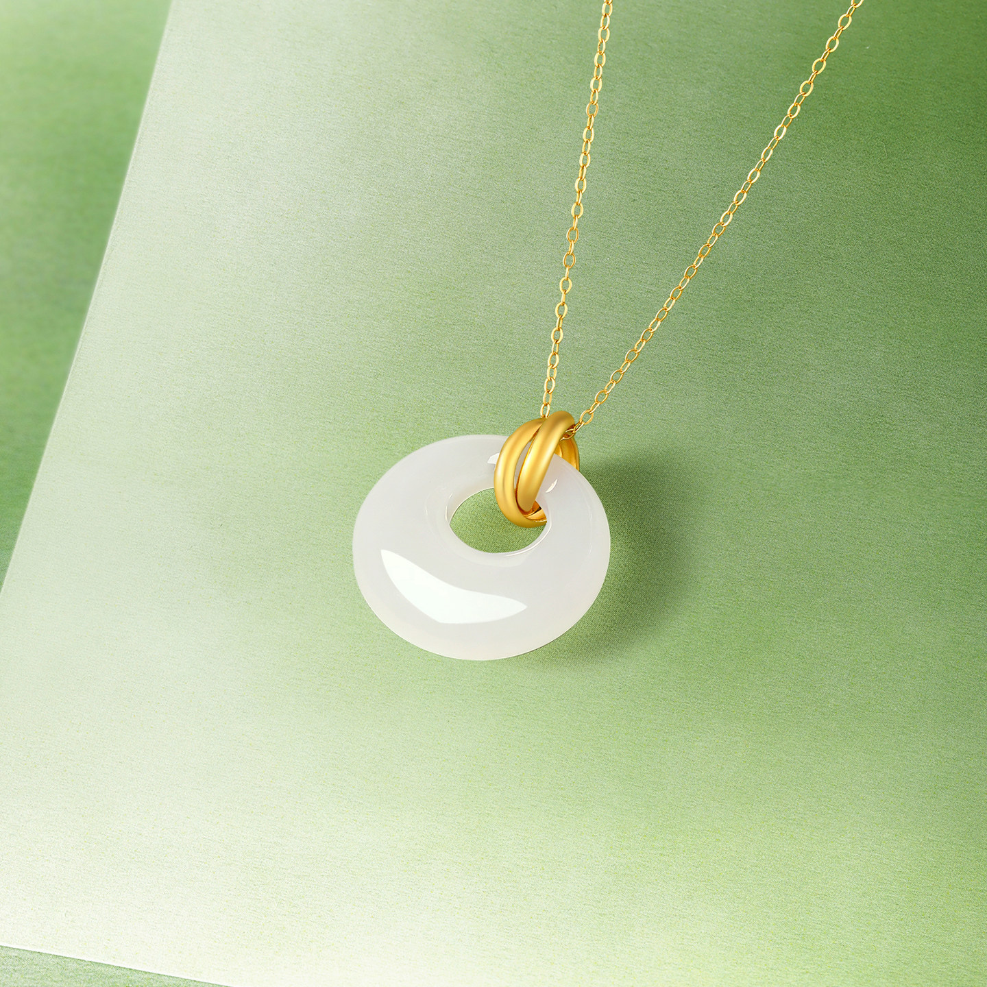 周六福和田玉吊坠女金镶玉黄金足金平安扣白玉玉坠挂件新年礼物,淘宝优惠券,粉丝福利购,淘宝优惠卷