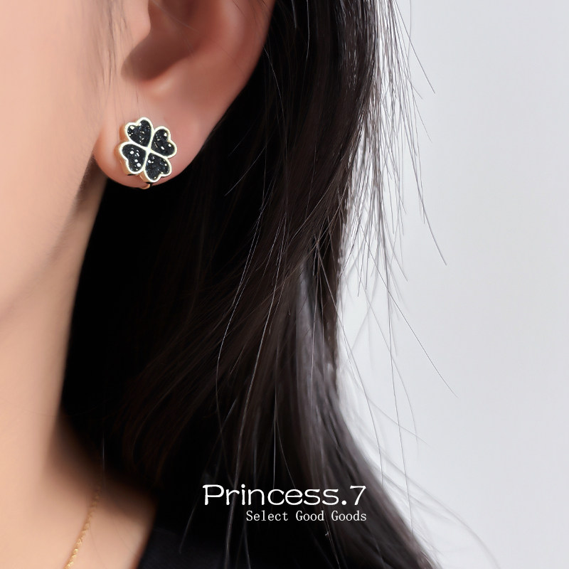 无耳洞小巧水钻四叶草耳环轻奢气质精致耳饰蚊香盘耳夹女2025新款,淘宝优惠券,粉丝福利购,淘宝优惠卷