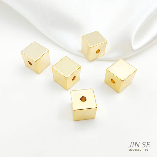 镀真金保色光面实心正方形隔珠方块珠散珠diy串手串项链饰品配件 - 图0
