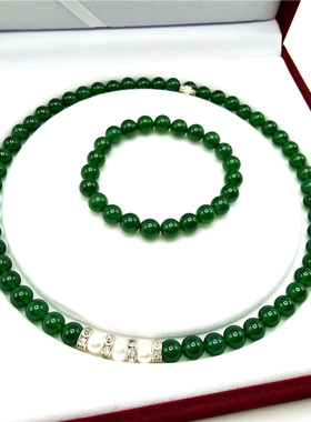 绿玛瑙吊坠大气送婆妈玉髓项链