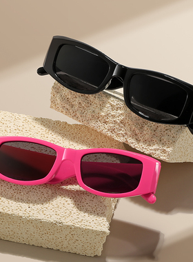 黑框朋克字母时尚太阳镜 2024新款潮流ins嘻哈风高级感小脸墨镜女