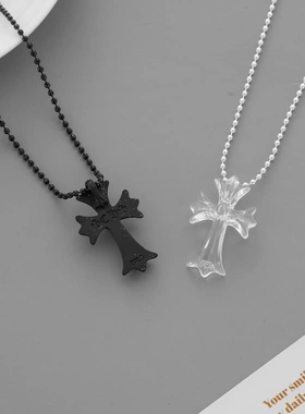 新款克罗*系列经典款十字架项链 简约气质高级感黑白色十字架锁骨