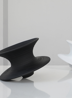 密度蓝白色陀螺茶几样板间摆件