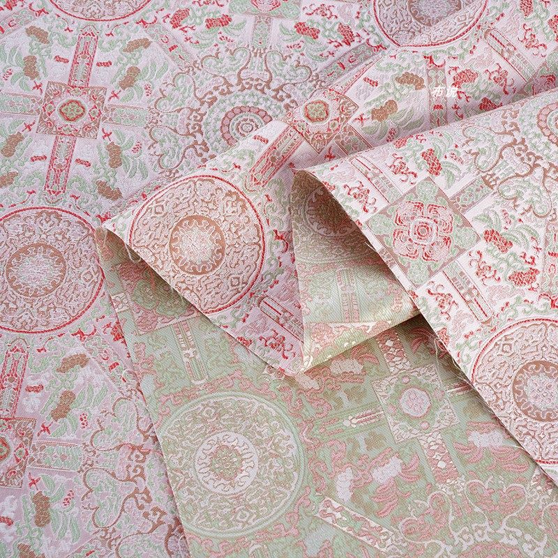 粉色 八达晕织锦缎提花八阵图面料 国风复古马甲外套宋锦丝绸布料,淘宝优惠券,粉丝福利购,淘宝优惠卷