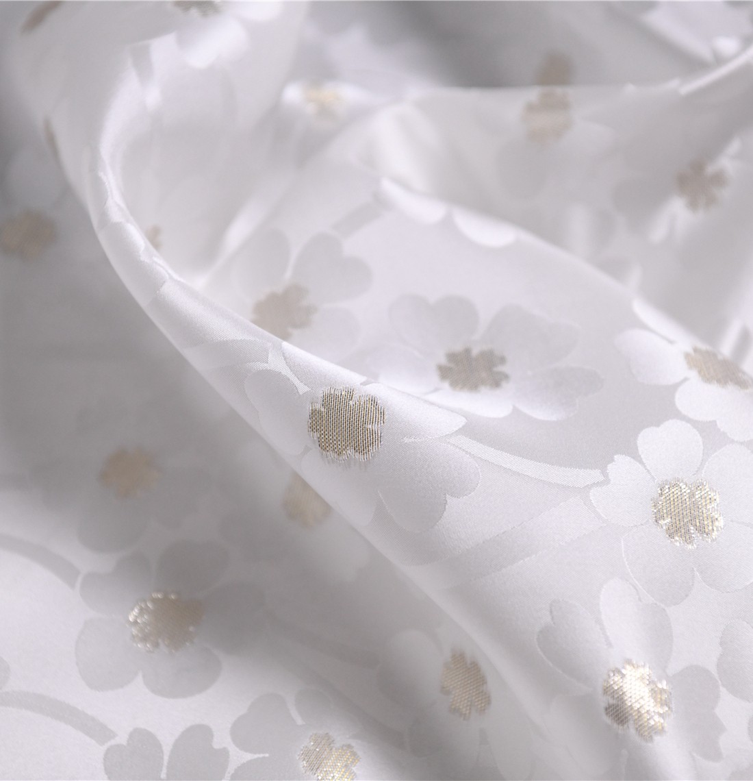 一朵一幕 中式传统如意花纹织金描金提花缎19姆100丝138宽 设计师,淘宝优惠券,粉丝福利购,淘宝优惠卷