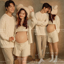 23 New Movie PREGNANT WOMAN PHOTO COSTUMES WRITE REAL COUPLE PREGNANT WOMEN SHINE A ROUGH LINE SWEATER SUIT CUTE HOME SUBJECT MATTER