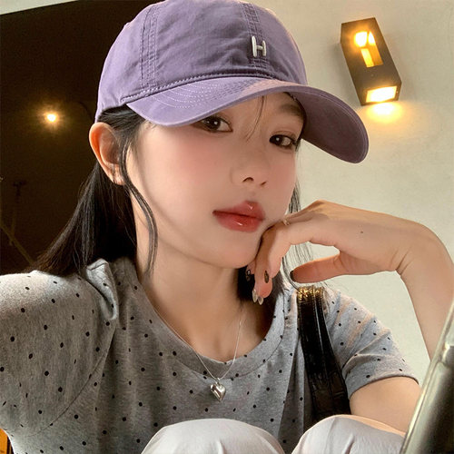 美式简约字母刺绣紫色棒球帽女夏宽帽檐大脸显脸小大头围鸭舌帽子 - 图2