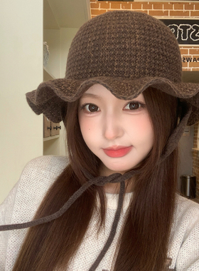 红色荷叶边系带护耳针织渔夫帽女