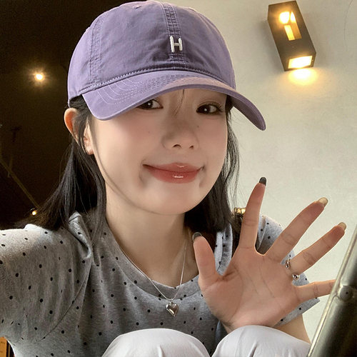 美式简约字母刺绣紫色棒球帽女夏宽帽檐大脸显脸小大头围鸭舌帽子 - 图0