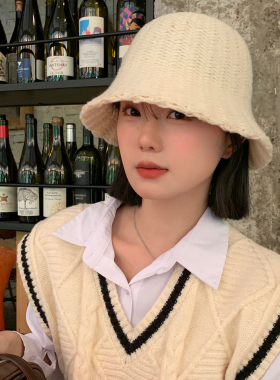 日系文艺白色针织渔夫帽女显脸小