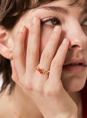 Springmount炽红随形红玛瑙戒指