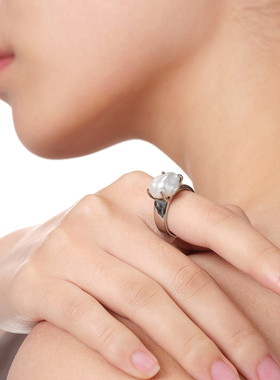 PEARLONA爪镶巴洛克珍珠戒指