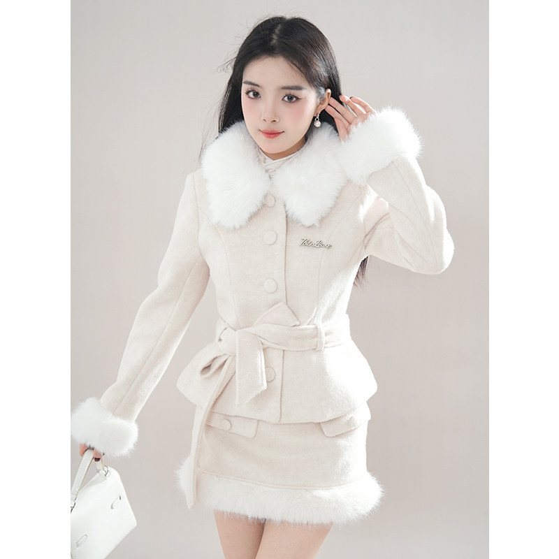 财阀千金感 米色小香风毛领重工收腰毛呢外套+包臀裙套装女冬新款,淘宝优惠券,粉丝福利购,淘宝优惠卷