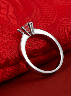 沁缘时尚风六爪仿真结婚银戒指
