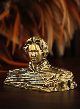 青年毛主席铜像黄铜长沙橘子洲