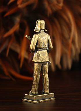 纪念雕像黄铜桌面装饰雷锋手办