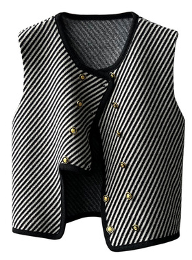 样板房衣帽间衣服卧室简约气质短款马甲女士外套背心衣柜软装摆设