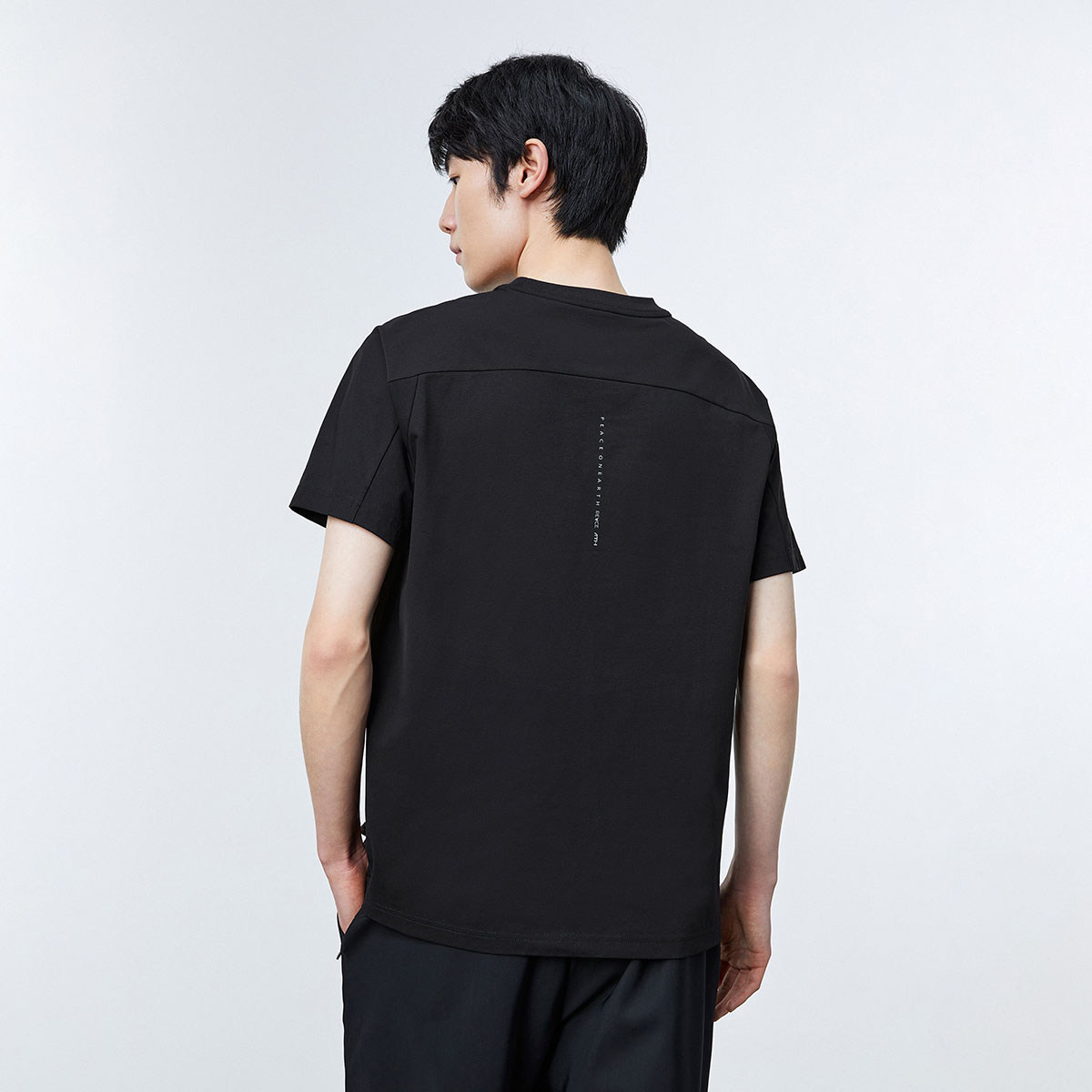 【重磅】太平鸟男装机能口袋短袖t恤 太平鸟男装T恤