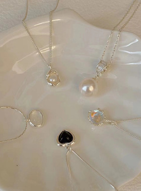 轻奢爱心珍珠锁骨链项链女个性时尚百搭毛衣链小众高级感新品