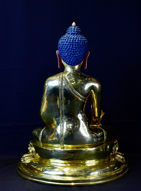 尼泊尔鎏金带背光密宗如来药师佛