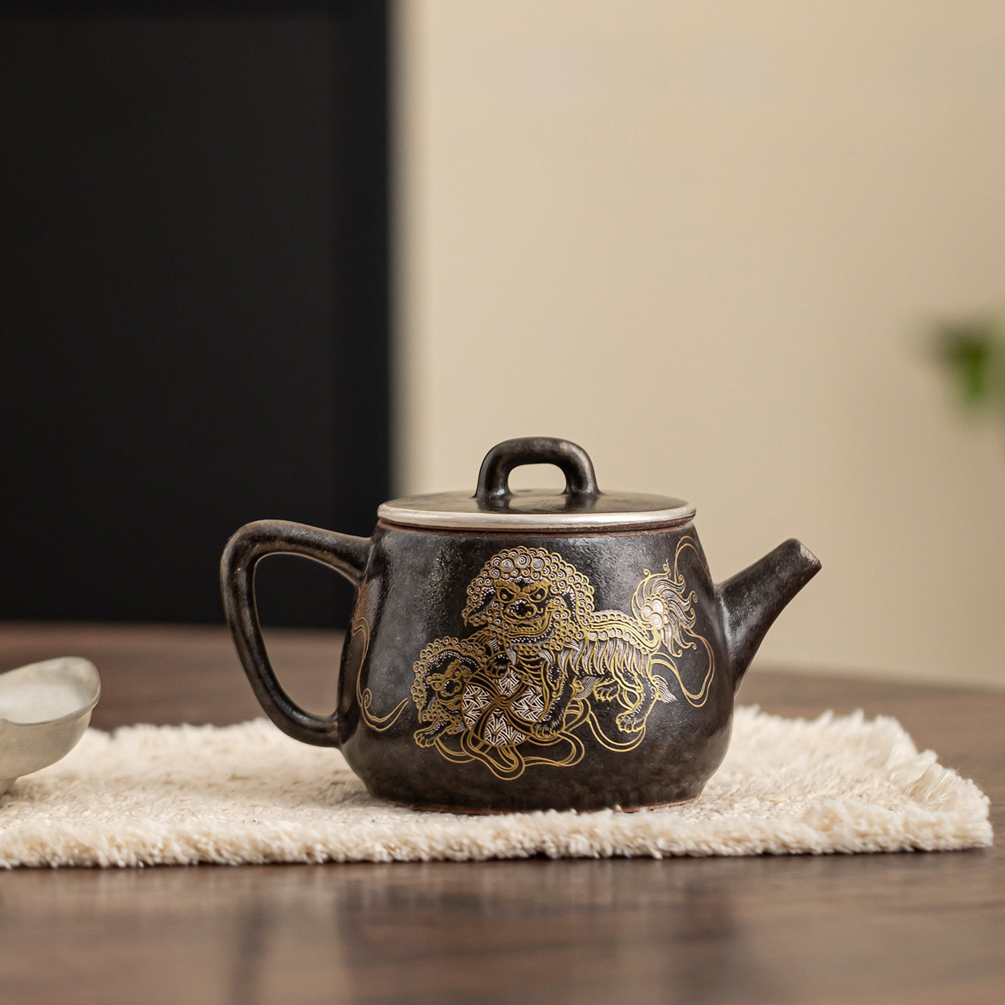 Kung Fu tea set gold and silver mixed with black lion dance ball