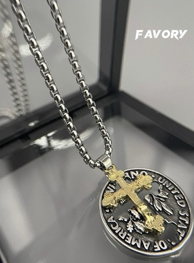 王嘉尔同款欧美流浪币十字架项链镂空字母个性男嘻哈帅复古吊坠女