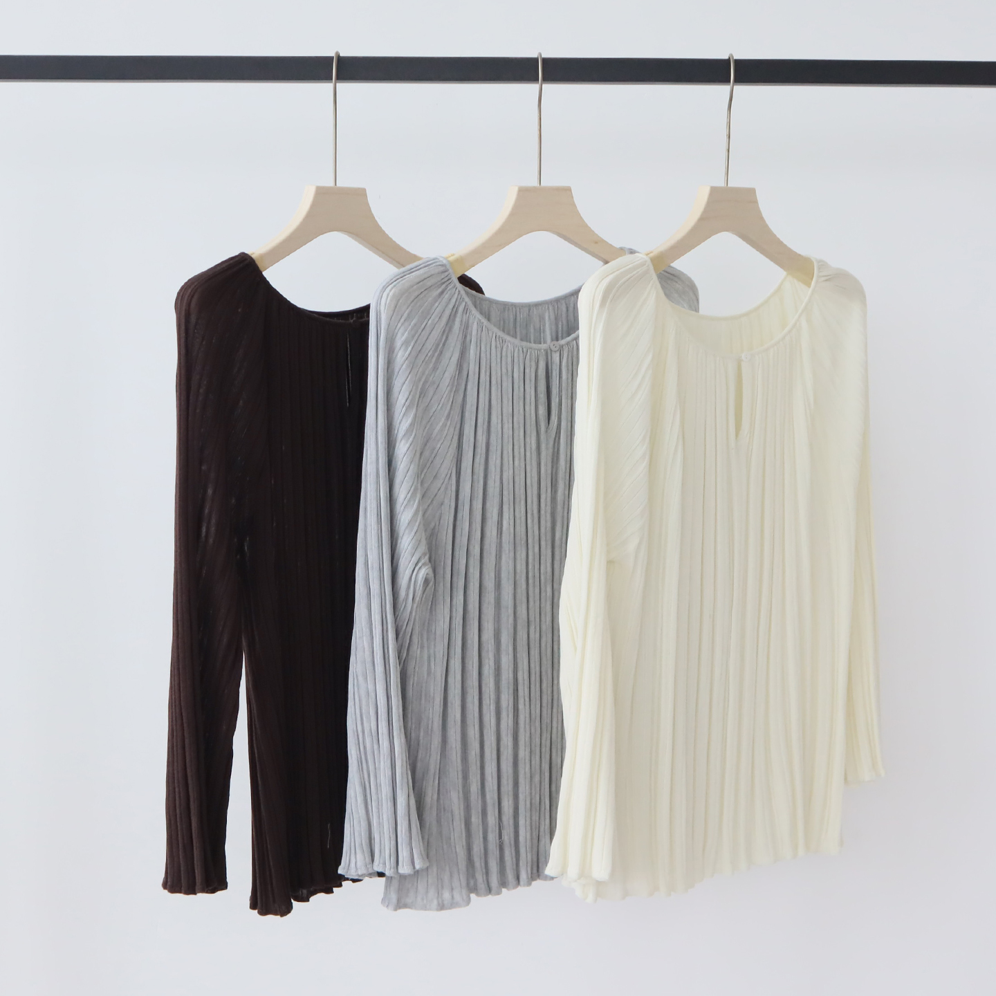 早秋新款莱赛尔天丝针织衫高级感喇叭袖设计感褶皱宽松秋季上衣女 - 图0