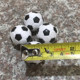 Kindertisch-Kunststoffzubehör, schwarz-weißer kleiner Fußball