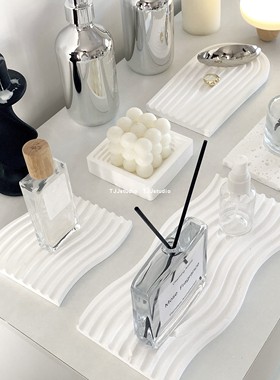 北欧风白色简约不规则石膏小托盘