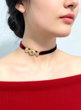 欧美跨境新款女士圣诞时尚简约不对称颈链红色锁骨链个性新年颈带