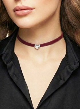 欧美跨境新款女士时尚轻奢项链爱心蕾丝十字架项圈复古辣妹风锁骨