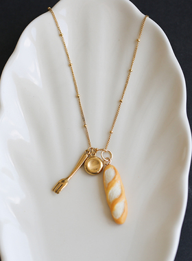 趣味感很足的法棍刀叉项链