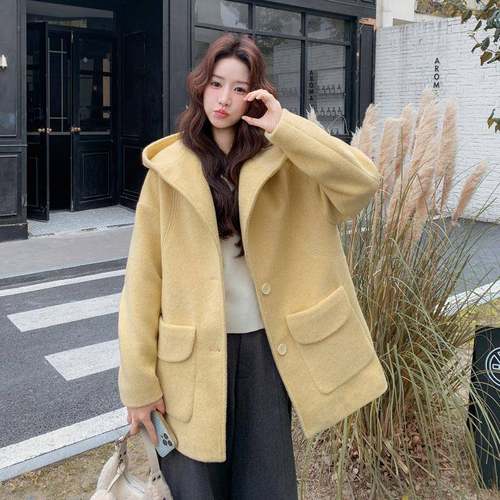 新B100-867黄色甜美减龄加连帽巨好看呢子大衣女冬款小毛个子厚宽 - 图2